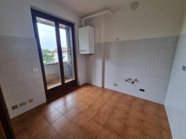 Appartamento in affitto a Barasso VA