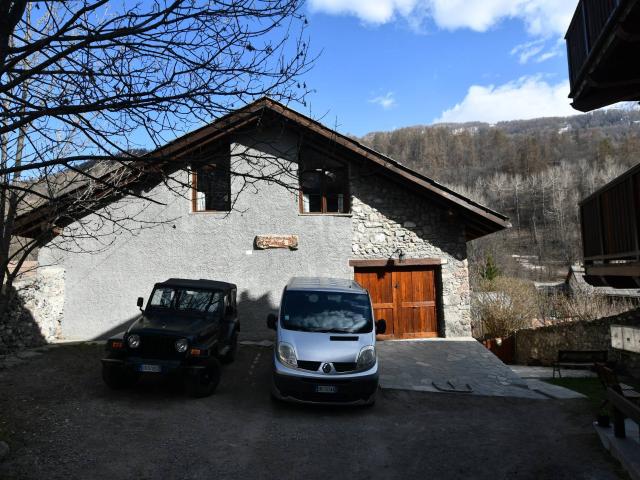 Appartamento in Affitto a Bardonecchia