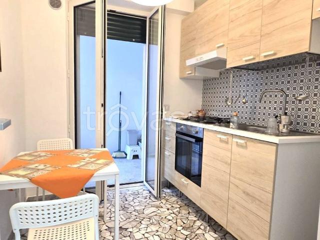 Appartamento in affitto a Bari via Alessandro Maria Calefati, arredato, riscaldamento autonomo, ascensore TrovaCasa