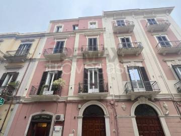 Appartamento in affitto a Bari via Benedetto Cairoli, 67, arredato, contesto signorile, centrale TrovaCasa