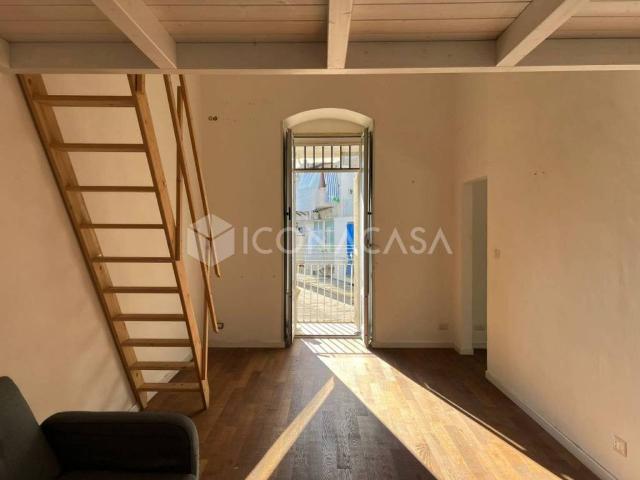 Appartamento in affitto a Bari via Giovan Battista Trevisani, libero subito, ristrutturato, centrale TrovaCasa