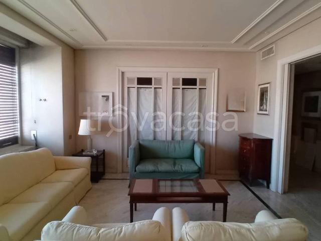 Appartamento in affitto a Bari via Sparano da Bari, arredato, vista panoramica, balcone ampio TrovaCasa