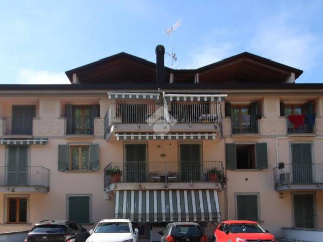 Appartamento in affitto a Barzanò
