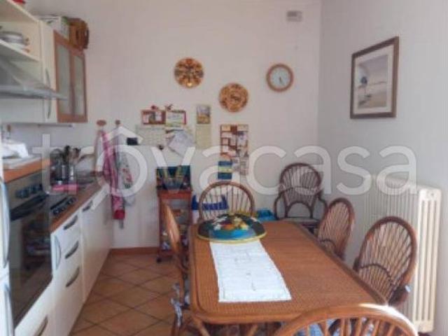 Appartamento in affitto a Bellano strada Nuova per Oro, 10, arredato, giardino privato, box TrovaCasa