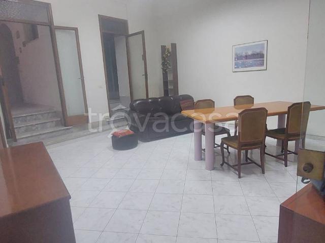 Appartamento in affitto a Benevento, arredato, terrazzo, centrale TrovaCasa