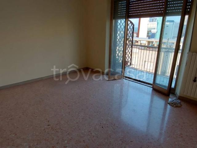 Appartamento in affitto a Benevento, balcone, studio TrovaCasa