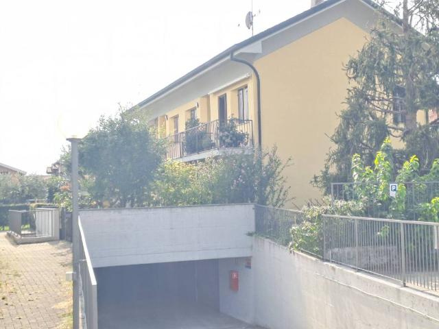 Appartamento in affitto a Bernareggio MB