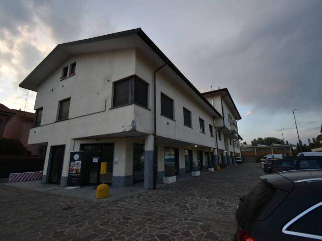 Appartamento in affitto a Bernareggio MB