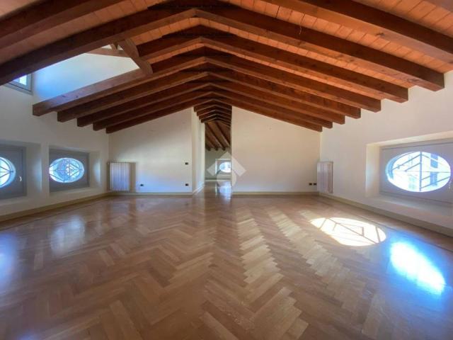 Appartamento in affitto a Bergamo BG