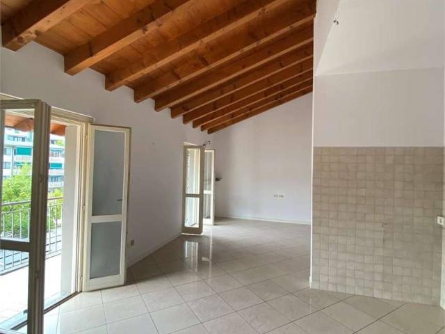 Appartamento in affitto a Bergamo BG