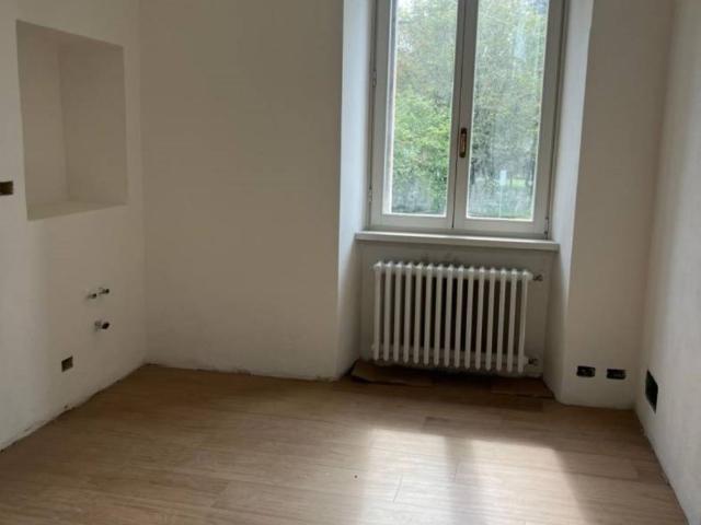 Appartamento in affitto a Bergamo via Carlo Alberto, non arredato/vuoto, contesto signorile TrovaCasa