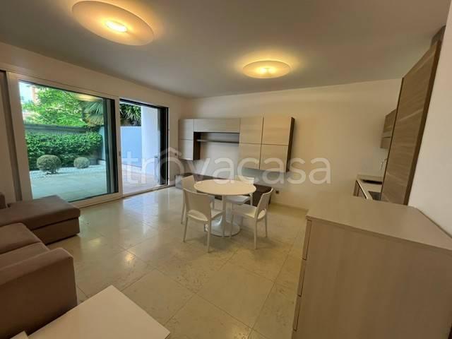 Appartamento in affitto a Bergamo via Don Luigi Palazzolo, 14, arredato, giardino privato, terrazzo TrovaCasa