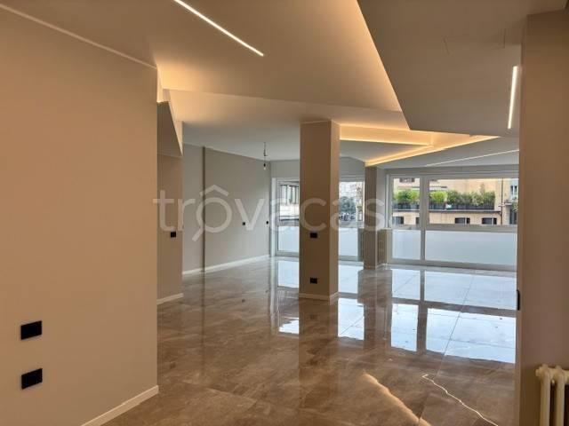 Appartamento in affitto a Bergamo via Giuseppe Verdi, terrazzo, parzialmente arredato, aria condizionata TrovaCasa