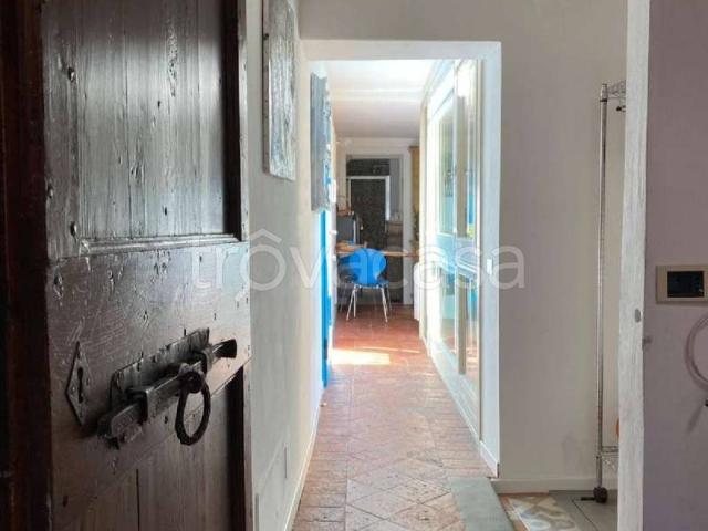 Appartamento in affitto a Bergamo via Pignolo, caminetto, balcone, angolo cottura TrovaCasa
