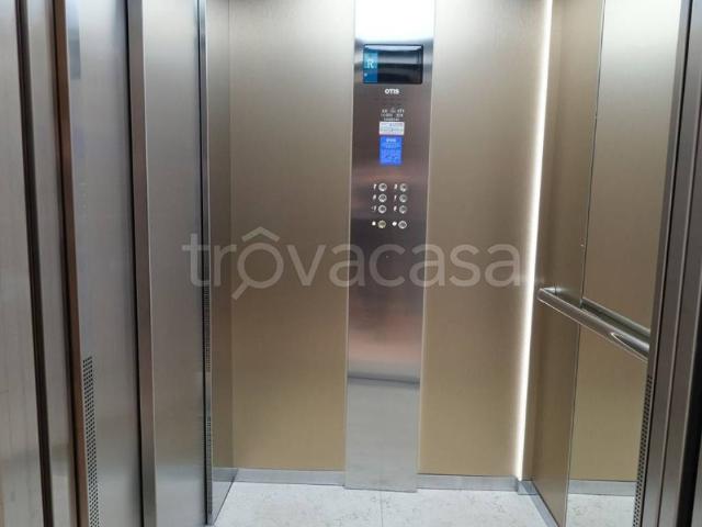 Appartamento in affitto a Bergamo via Pietro Ronzoni, terrazzo, parzialmente arredato, centrale TrovaCasa