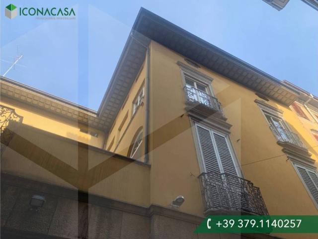 Appartamento in affitto a Bergamo via Sant'Orsola, 35, arredato, riscaldamento autonomo, ultimo piano TrovaCasa