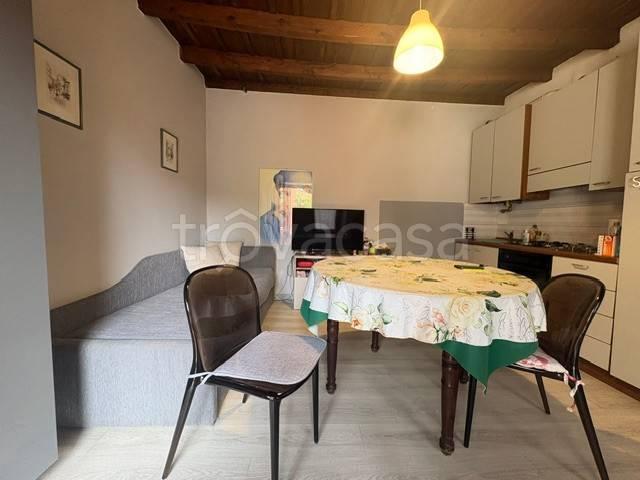 Appartamento in affitto a Bergamo via Torretta, arredato, terrazzo, angolo cottura TrovaCasa