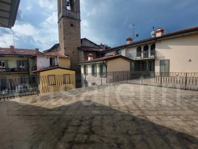 Appartamento in affitto a Bergamo vicolo Macellerie, 3, arredato, terrazzo, ascensore TrovaCasa