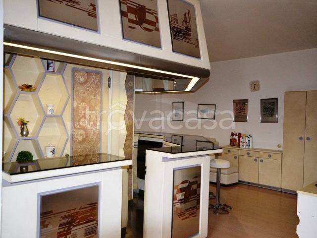 Appartamento in affitto a Biella via Piero Gobetti, 2, arredato, vista panoramica, ultimo piano TrovaCasa