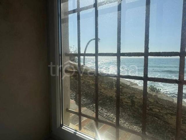 Appartamento in affitto a Bogliasco via Cristoforo Colombo, buono stato, cantina, angolo cottura TrovaCasa