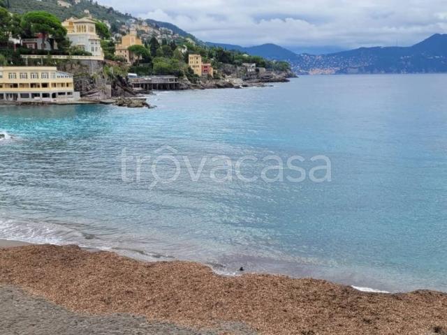 Appartamento in affitto a Bogliasco via Ammiraglio Giovanni Bettolo, 14, non arredato/vuoto, fronte mare, parquet TrovaCasa
