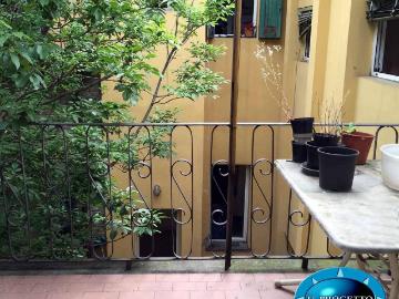 Appartamento in affitto a Bologna via Mascarella, 10, non arredato/vuoto, ristrutturato, terrazzo abitabile/ampio TrovaCasa