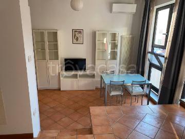 Appartamento in affitto a Bologna via Andrea Costa, posto auto, riscaldamento autonomo, parzialmente arredato TrovaCasa