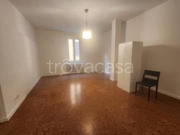 Appartamento in affitto a Bologna via dell'Unione, arredato, ascensore, cantina TrovaCasa