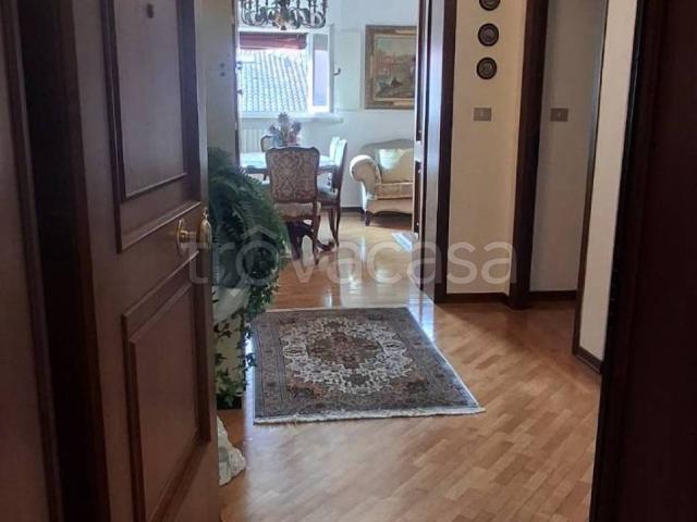 Appartamento in affitto a Bologna via dell'Indipendenza, vista panoramica, ascensore, aria condizionata TrovaCasa