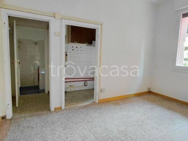 Appartamento in affitto a Bologna via Giovanni Fattori, 25, non arredato/vuoto, cantina TrovaCasa