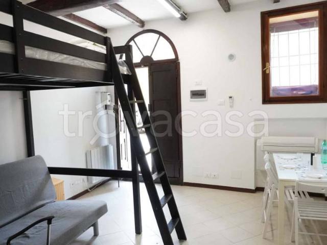 Appartamento in affitto a Bologna via Palestro, Saragozza dentro le Mura