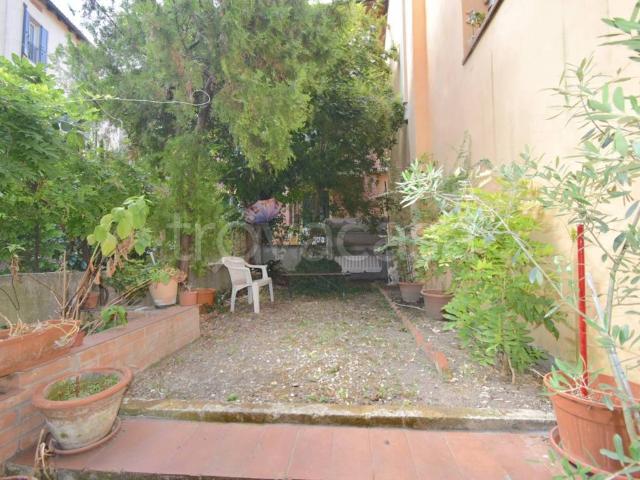 Appartamento in affitto a Bologna via Paradiso, 25, arredato, giardino privato TrovaCasa