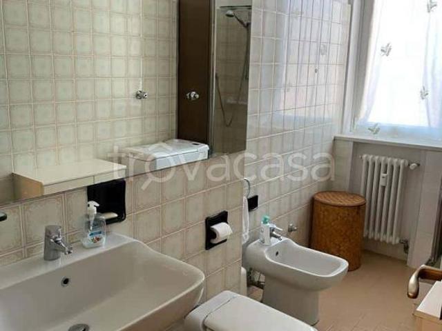 Appartamento in affitto a Bologna via Piave, Saffi
