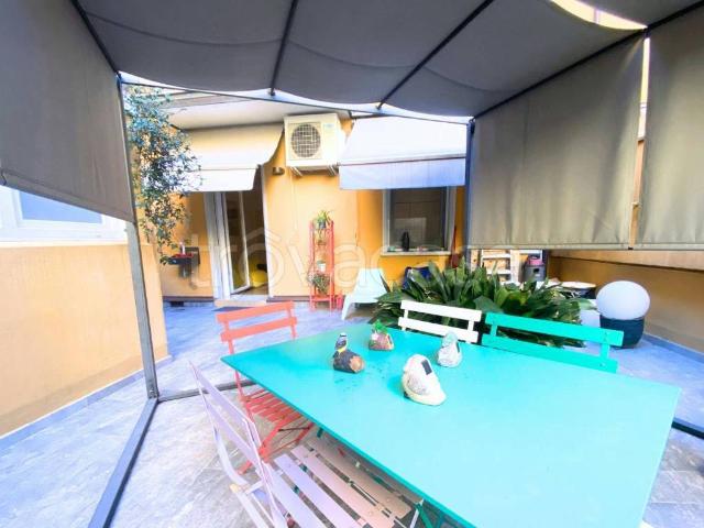 Appartamento in affitto a Bologna via San Petronio Vecchio, arredato, giardino privato, ascensore TrovaCasa