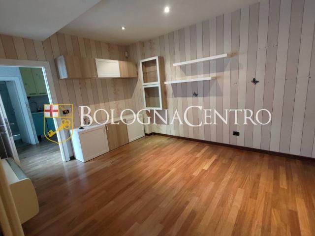 Appartamento in affitto a Bologna via Solferino Ad.Ze, riscaldamento autonomo, parzialmente arredato, centrale TrovaCasa
