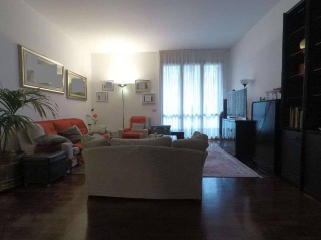 Appartamento in affitto a Bollate MI