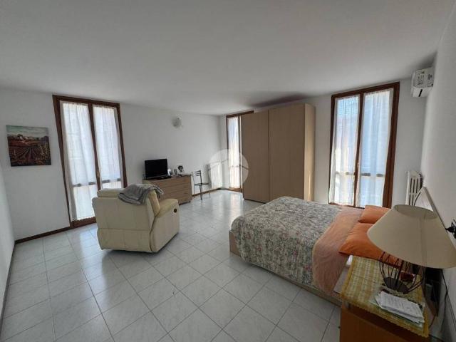 Appartamento in affitto a Bollate piazza Moro, 4, terrazzo, riscaldamento autonomo, parzialmente arredato TrovaCasa