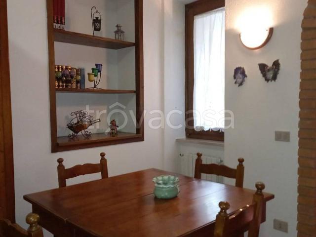 Appartamento in affitto a Bolsena via Porta Fiorentina, arredato, vista lago, centrale TrovaCasa