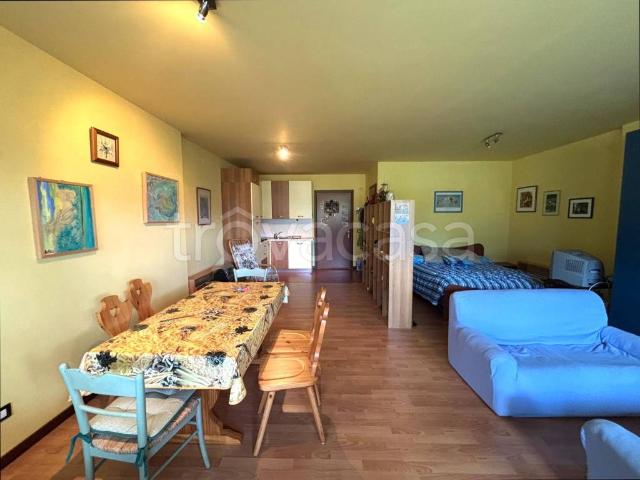 Appartamento in affitto a Bosco Chiesanuova località Malga San Giorgio, arredato, veranda, balcone TrovaCasa