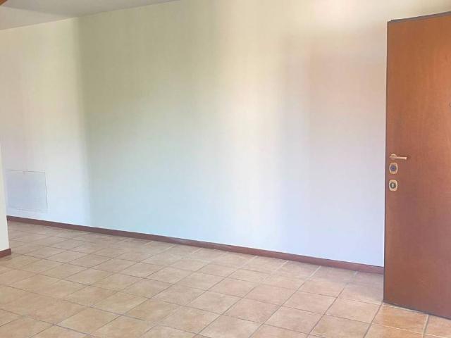 Appartamento in affitto a Bosisio Parini LC