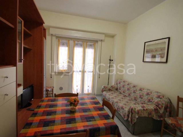Appartamento in affitto a Borghetto Santo Spirito corso Europa 37 arredato, vista mare, riscaldamento centralizzato TrovaCasa