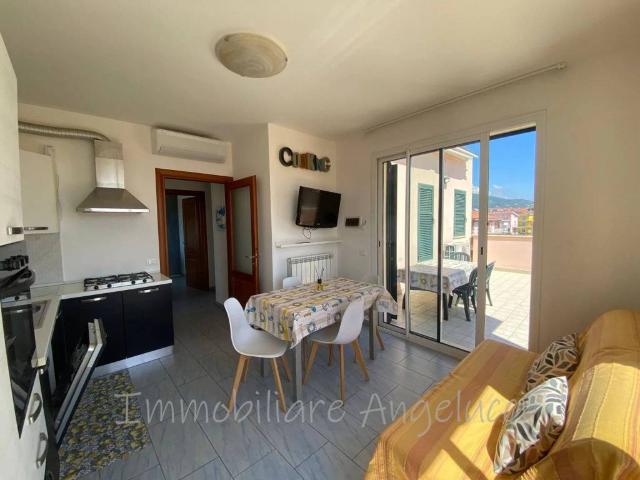 Appartamento in affitto a Borghetto Santo Spirito SV