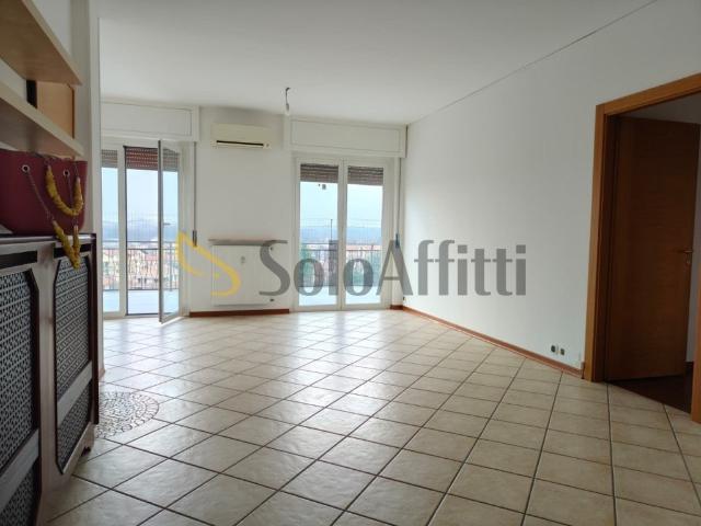Appartamento in affitto a Borgomanero, non arredato/vuoto, box, terrazzo TrovaCasa