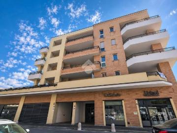 Appartamento in affitto a Bra via fratelli carando, 51, non arredato/vuoto, box, terrazzo TrovaCasa