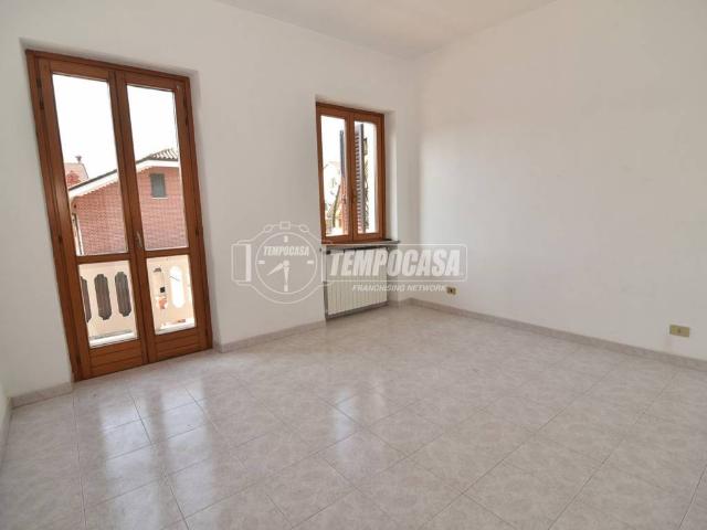 Appartamento in affitto a Brandizzo TO
