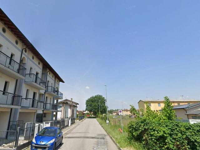Appartamento in affitto a Brembio