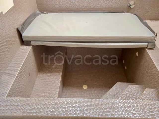 Appartamento in affitto a Brescia, arredato, travi a vista, riscaldamento a pavimento TrovaCasa
