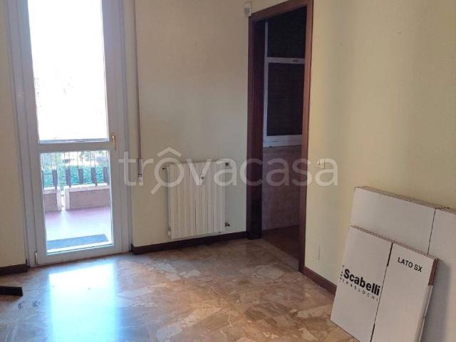 Appartamento in affitto a Brescia, box, ascensore, lavatrice TrovaCasa