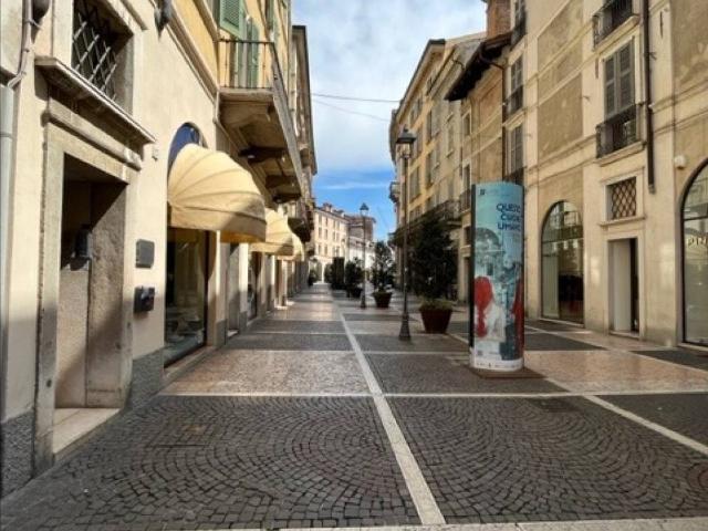 Appartamento in affitto a Brescia BS