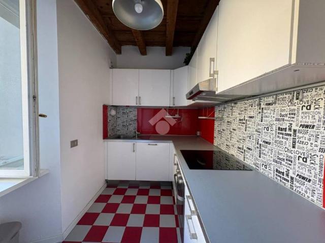 Appartamento in affitto a Brescia via della Palazzina, arredato, box, parquet TrovaCasa